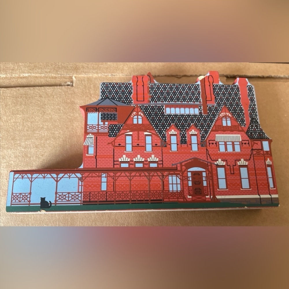 Cats Meow Village “The Mark Twain Home” Hartford CT Classic Children’s Authors